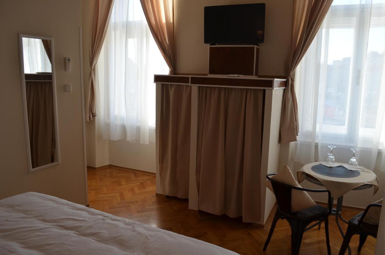 Rooms & Apartments Infinity Rijeka Dış mekan fotoğraf